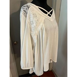 Absolutely Famous Off White Lace Detail Bohemian Top size 2X